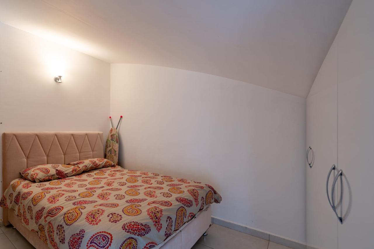 Sare Suites Downtown Antalya Bagian luar foto
