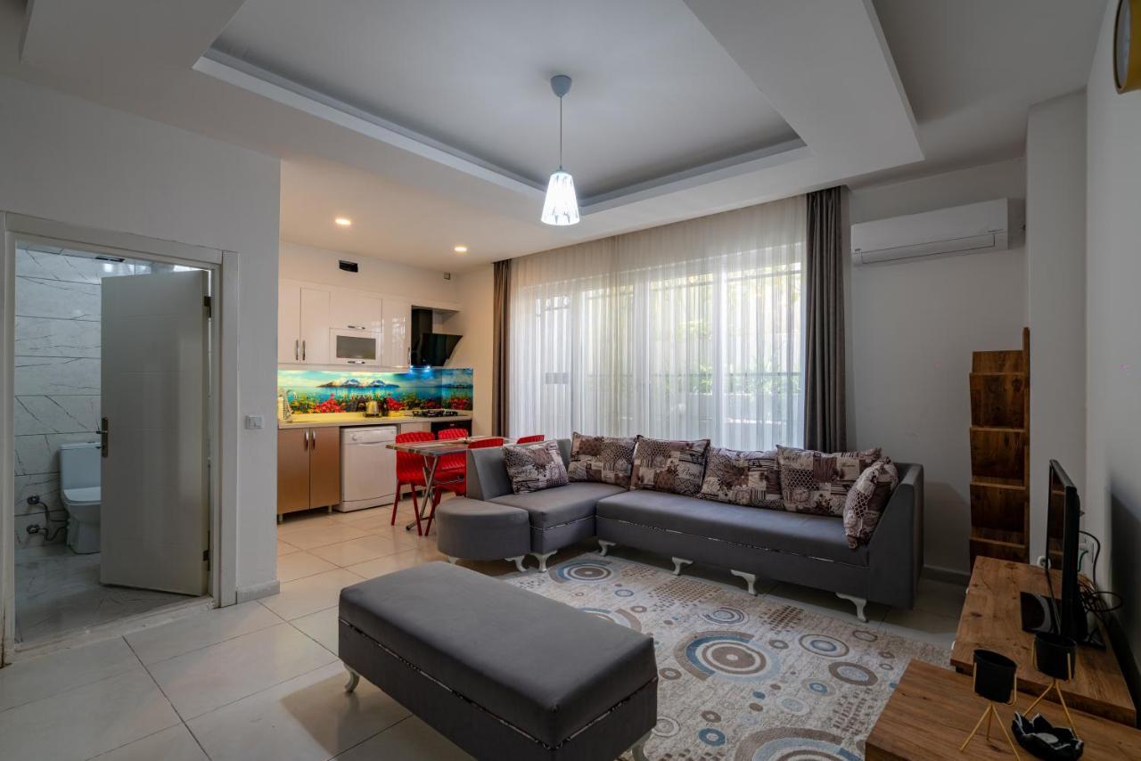 Sare Suites Downtown Antalya Bagian luar foto