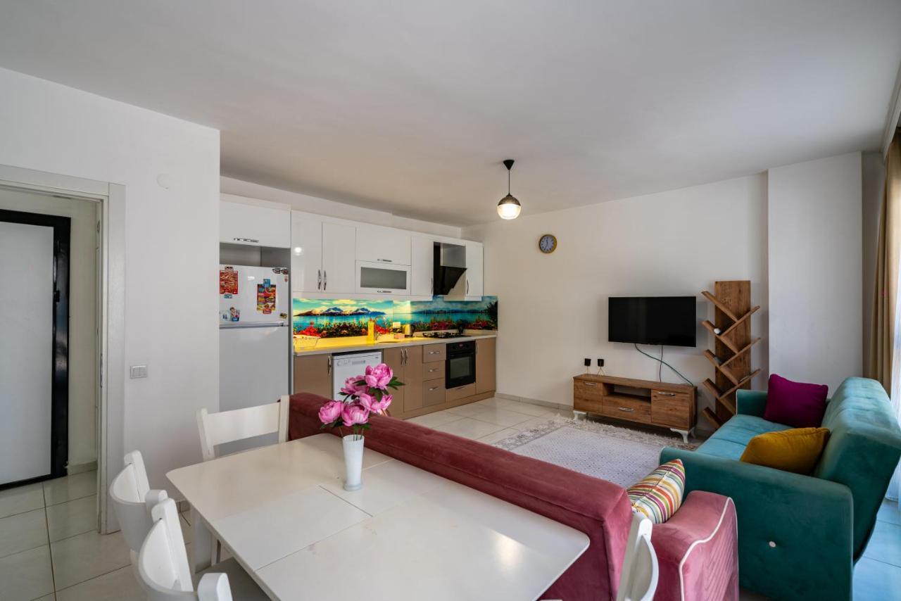 Sare Suites Downtown Antalya Bagian luar foto