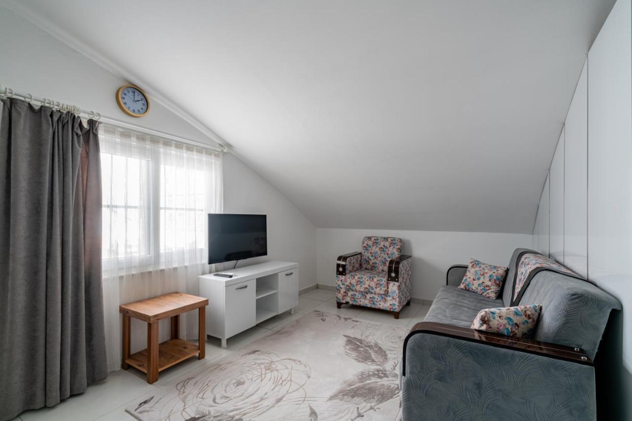 Sare Suites Downtown Antalya Bagian luar foto
