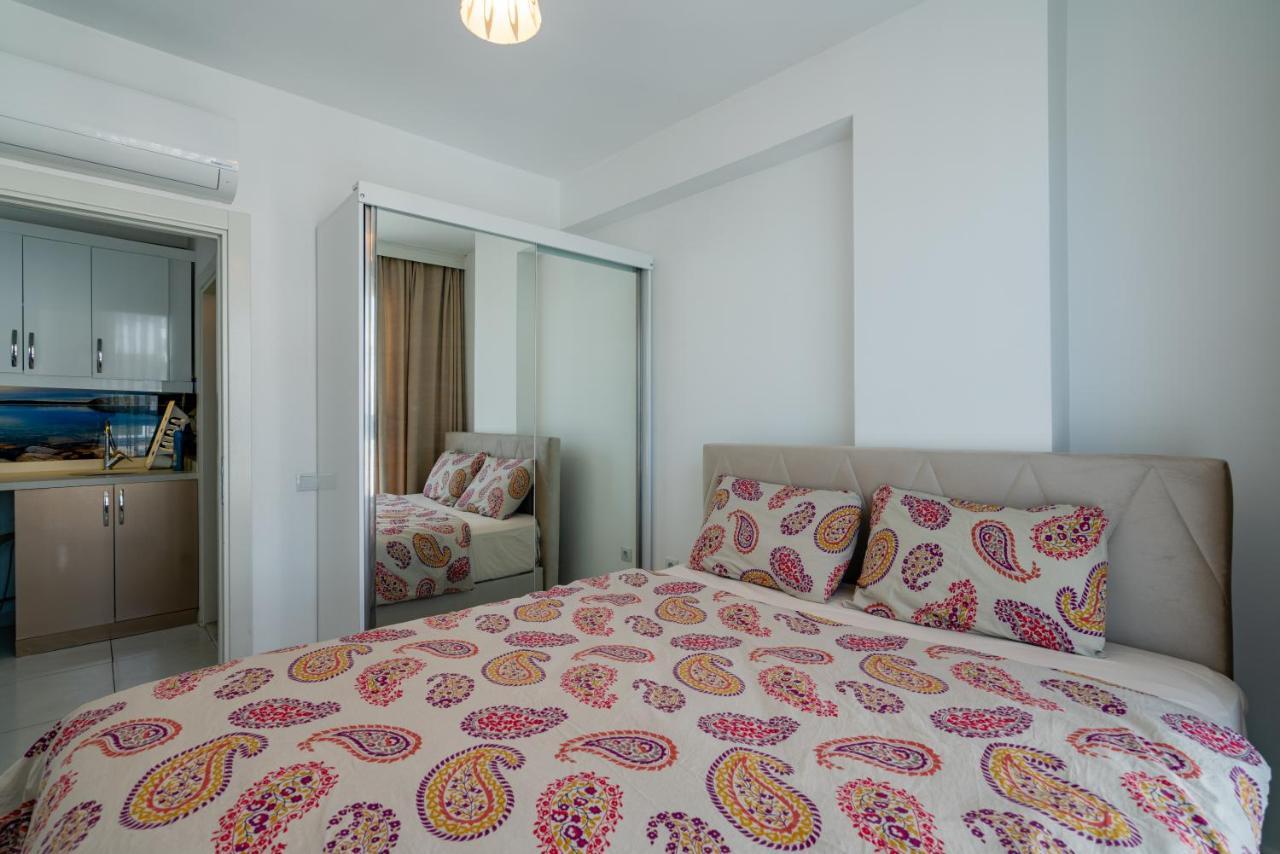 Sare Suites Downtown Antalya Bagian luar foto